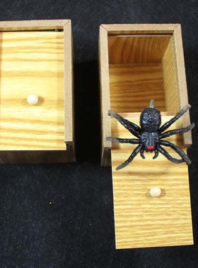 Funny Scare Box Wooden Prank Spider Hidden spoof toys