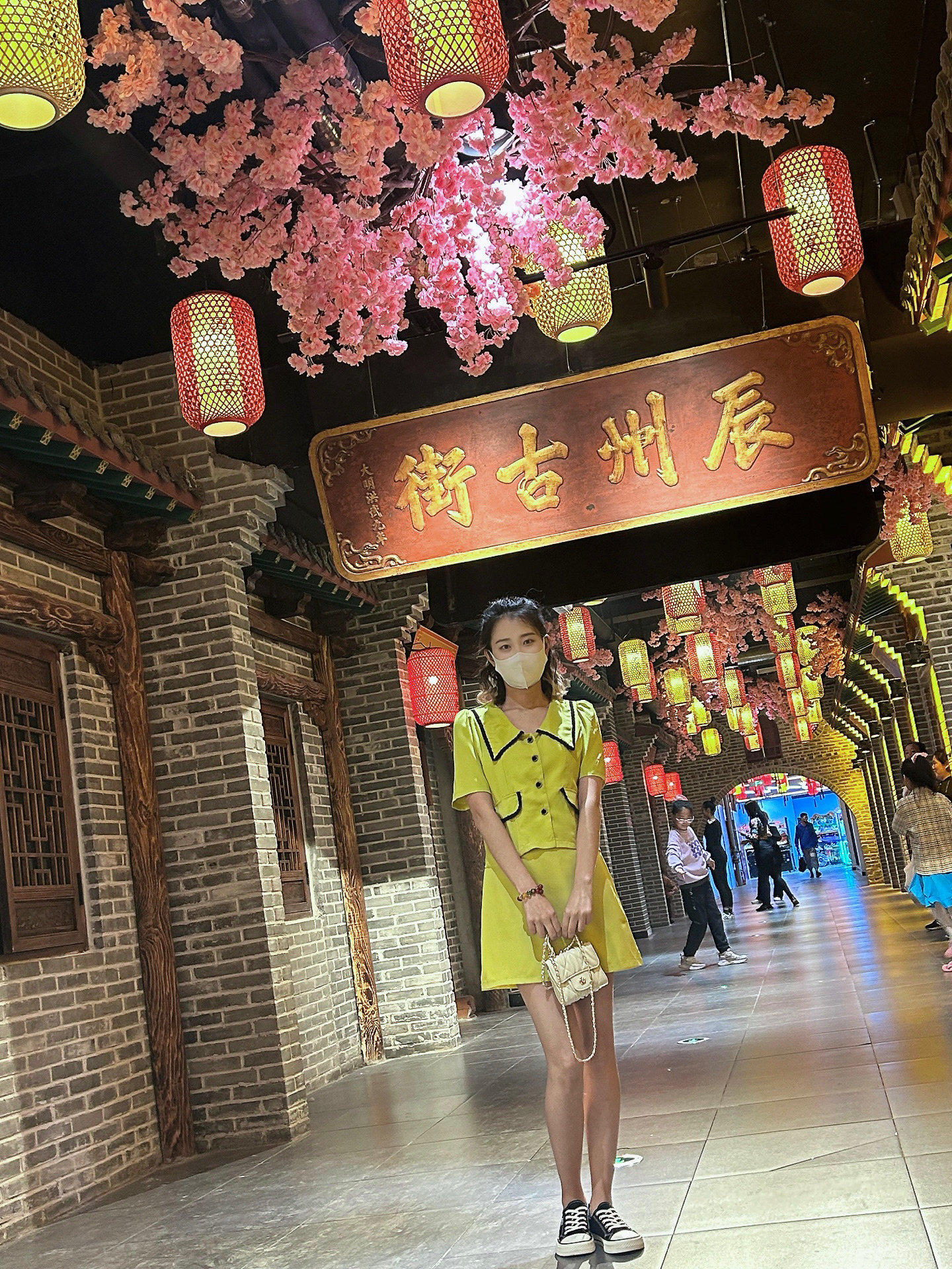 牛油果色小香风套装裙女夏2024新款法式西服套装小个子短裙两件套