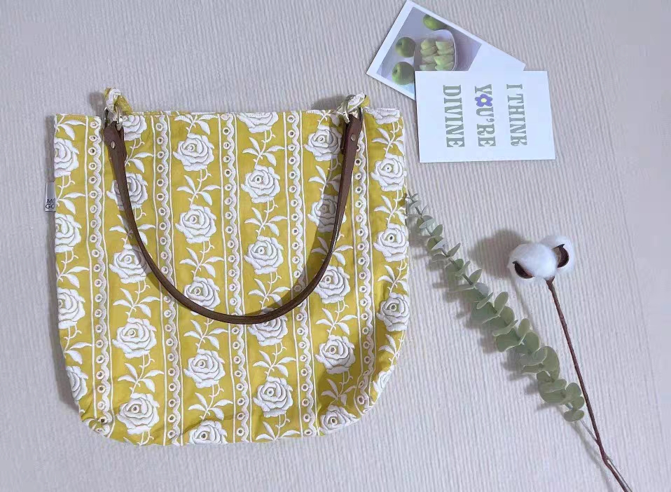 22/SS原创 黄色山茶花刺绣单肩托特包 日常轻便布袋