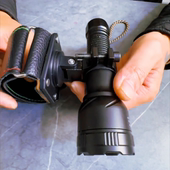 手腕灯黑色尼龙潜水电筒套户外便捷手电筒保护套浮潜装 备2026