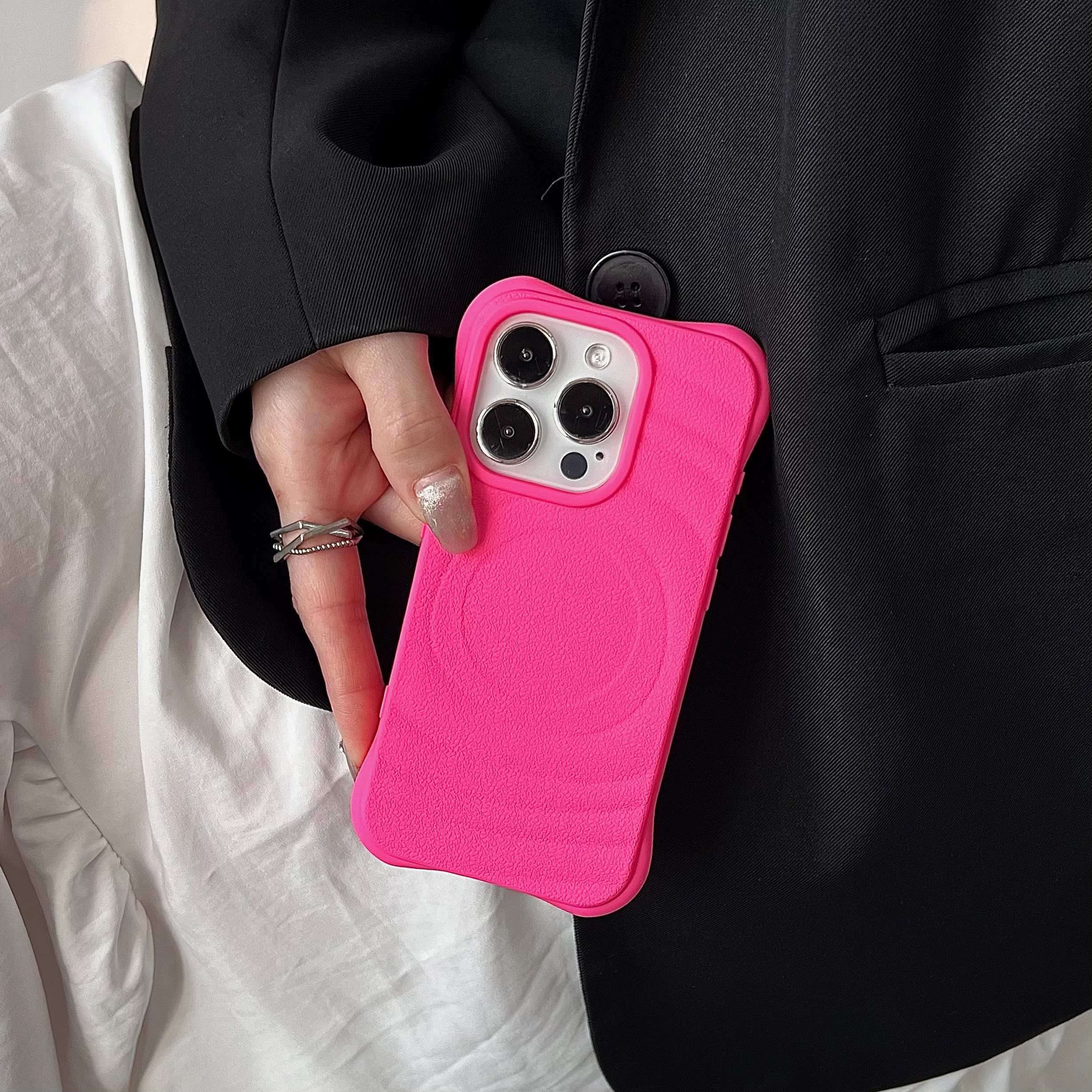 简约纯色荔枝纹波漾MangSafe磁吸手机壳iPhone15promax苹果14Pro保护套无线充电13pm新款11全包12镜头14防摔