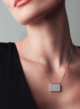 大气风轻奢项链臻致 银S925小众时尚精致百搭轻奢月光宝盒包包