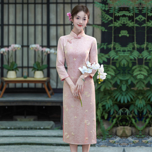 粉色旗袍新中式年轻款少女长袖秋冬季改良连衣裙麂皮绒保暖长礼服