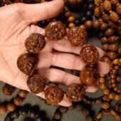 紫金鼠手工雕刻手串浮雕十八罗汉尺寸24mm