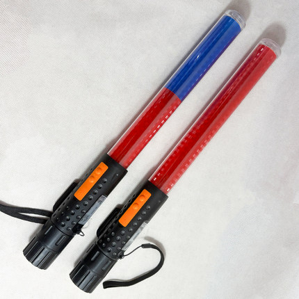 交通指挥棒LED警示棒灯充电式应急闪光棒带口哨手持多功能荧光棒