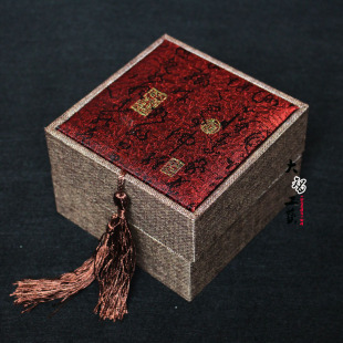 流苏礼品饰品盒子 包装 佛珠手串手镯礼盒 麻布首饰盒 批发 盒