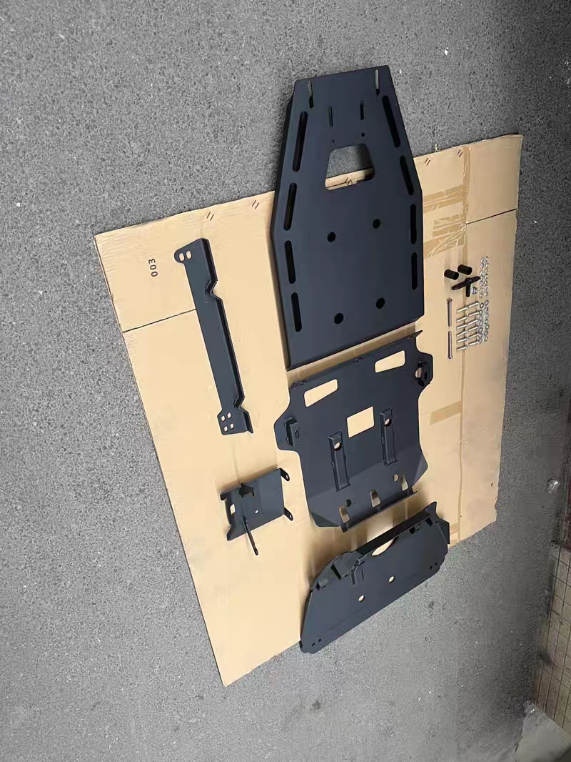 丰田霸道普拉多lc120 lc150底盘护板FJ酷路泽发动机水箱护板装甲