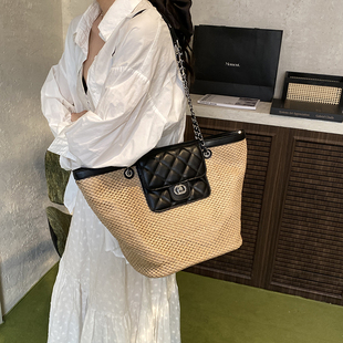 时尚百搭通勤包慵懒松驰感编织包高级感菱格链条单肩包新款水桶包