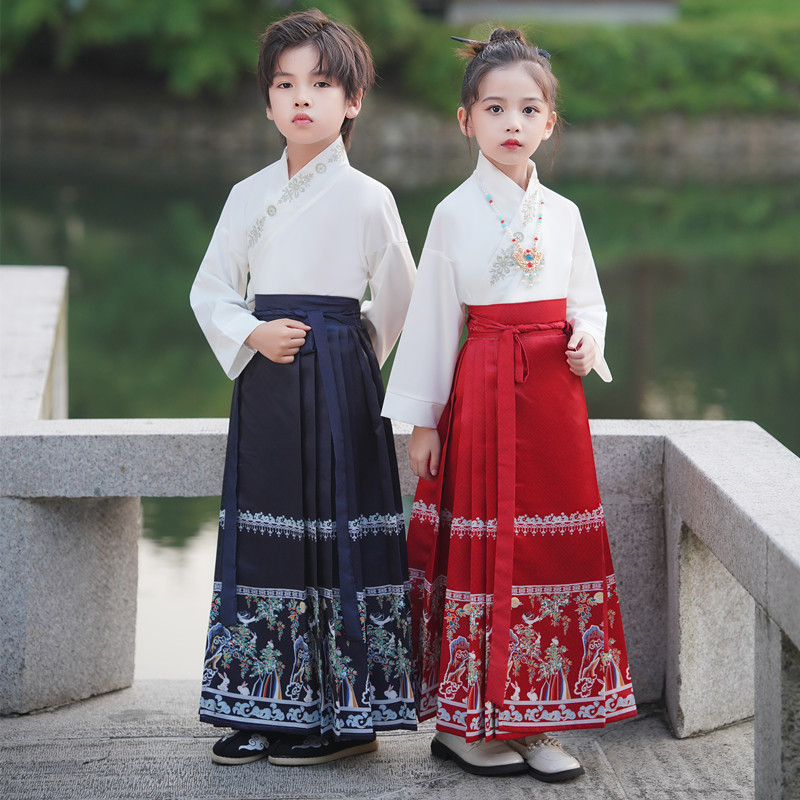 儿童马面裙女童汉服冬季2024新款套装秋冬小女孩中国风古装超仙女