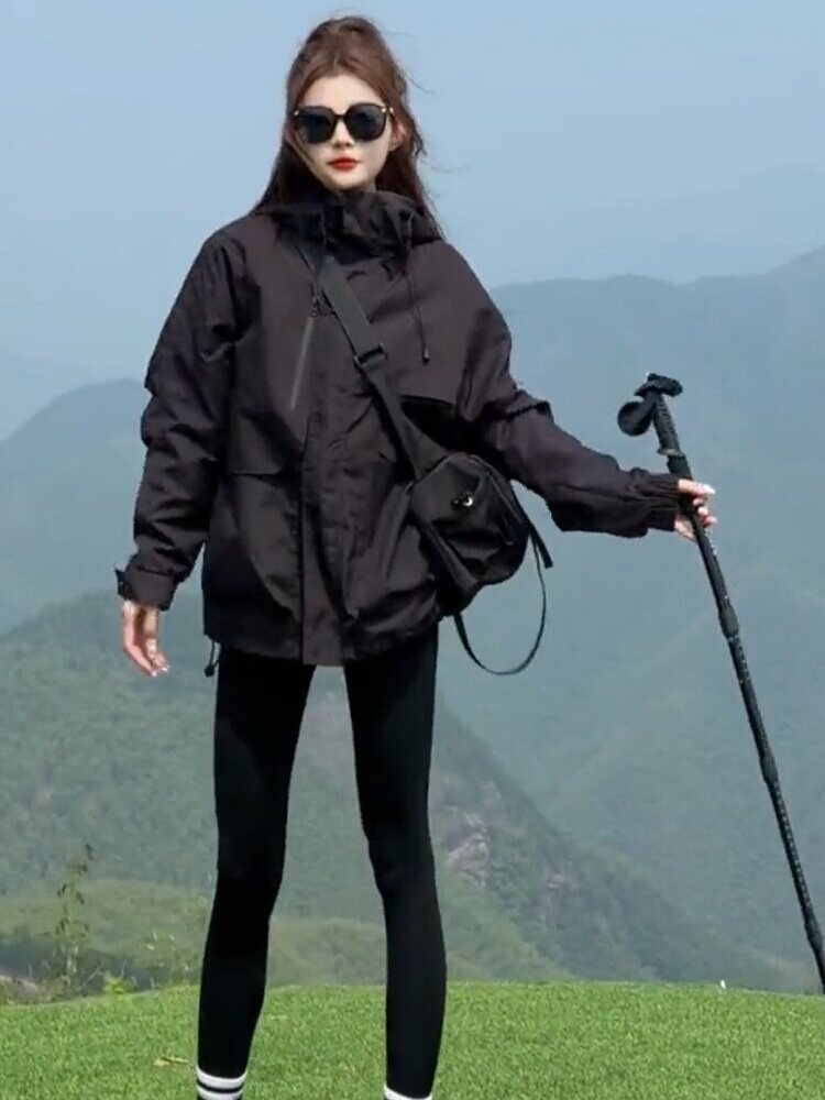 潮牌冲锋衣女款2025春秋新款宽松连帽工装薄款外套休闲小个子上衣