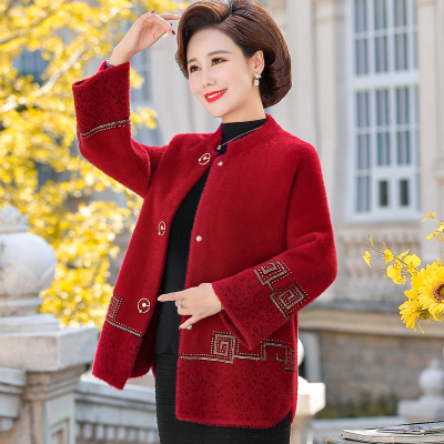 本命年女龙年妈妈装短款仿貂绒大衣中老年女装洋气红色毛衣外套厚