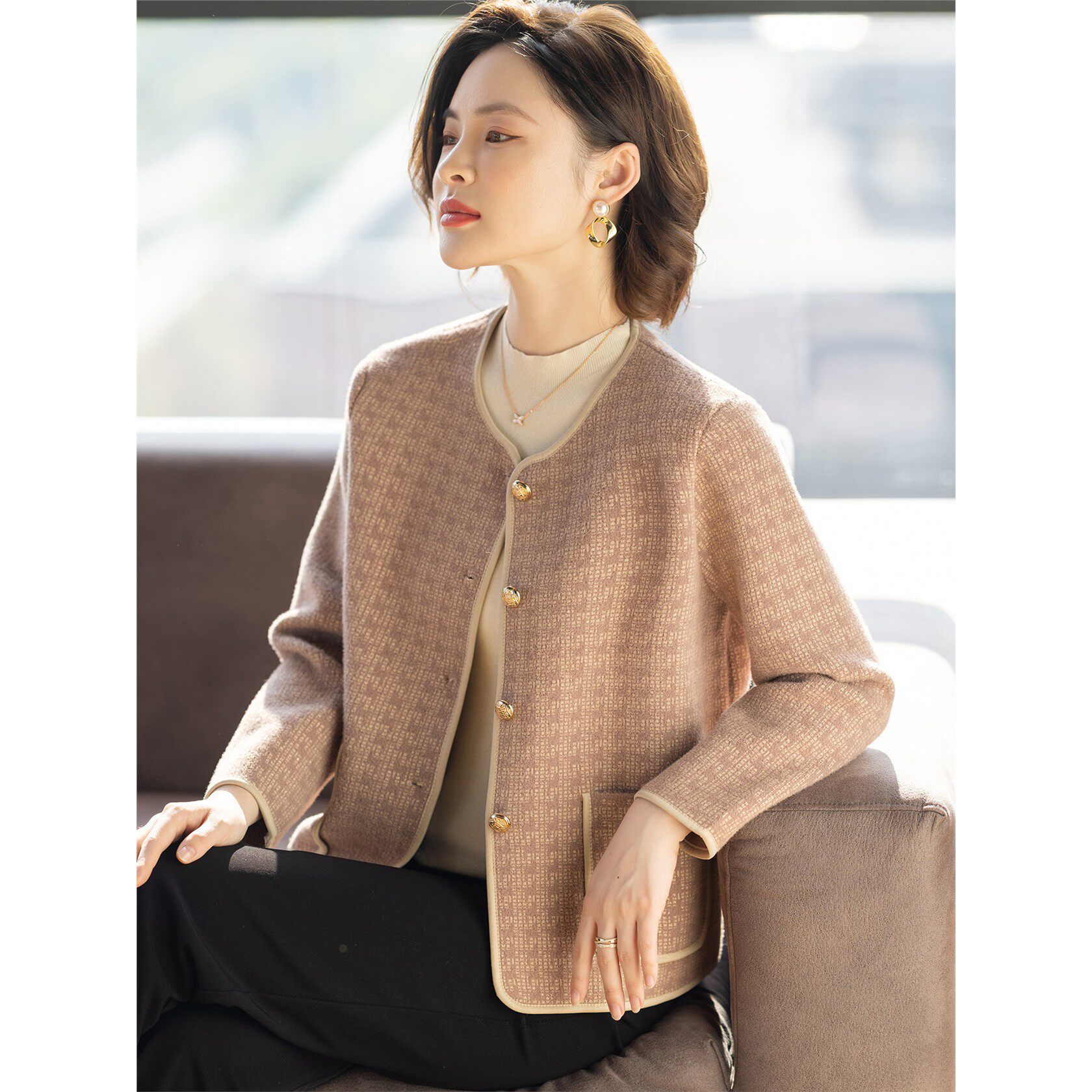 中老年女春装洋气质外套中年妈妈减龄时尚2026新款春秋50岁上衣服