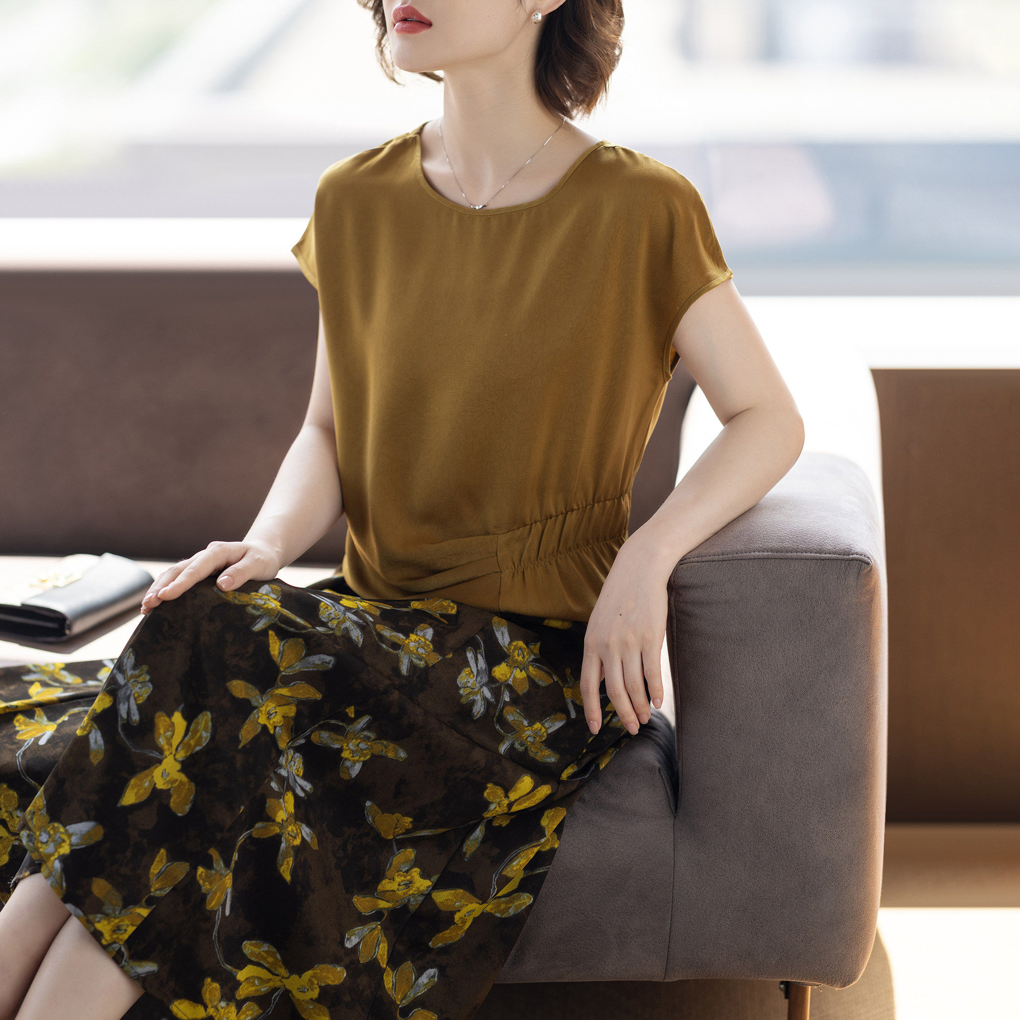 洋气妈妈夏装套装2025新款中老年时尚女装裙子两件套短袖夏天衣服