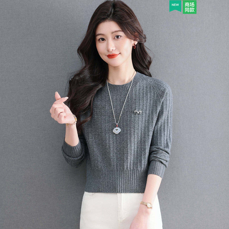 小个子短款毛衣女2026新款春秋羊毛上衣高腰圆领套头打底针织衫