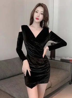 夜店性感连衣裙深v领紧身包臀裙修身长袖秋冬露肩金丝绒打底裙子