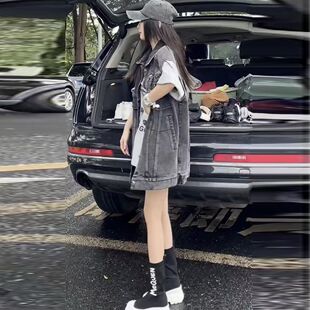 欧货2026秋冬无袖设计感重工刺绣水洗牛仔做旧宽松潮牌马甲外套女