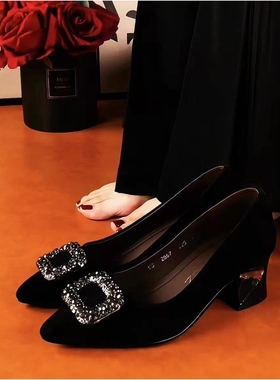 网红百搭气质秋季新款舒适尖头水钻浅口黑色粗跟不累脚通勤单鞋女