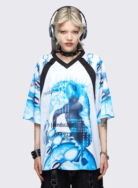 MINGA X PEPELA NYC 蓝色抽象印花图案插肩 V领宽松网眼球衣短袖