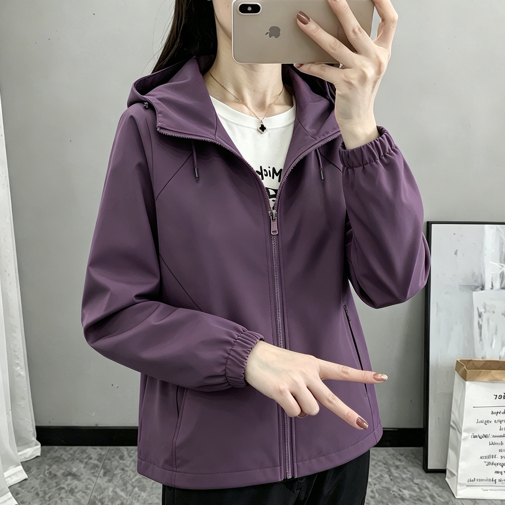 春秋女薄款防风防水冲锋衣