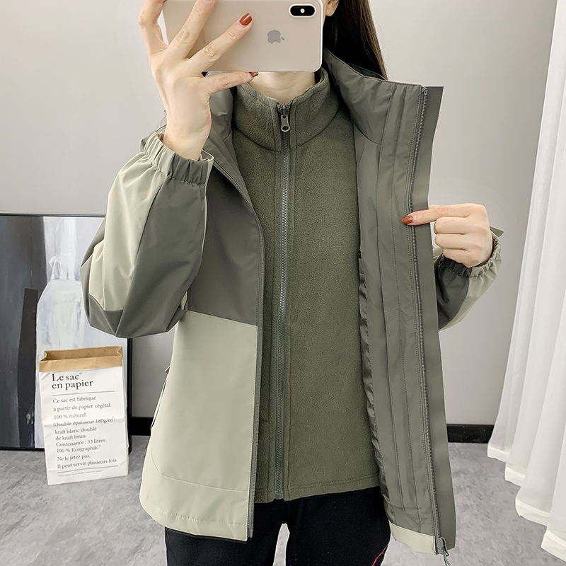 2025年新款冲锋衣女三合一可拆卸内胆防风防水定制羽绒登山外套装