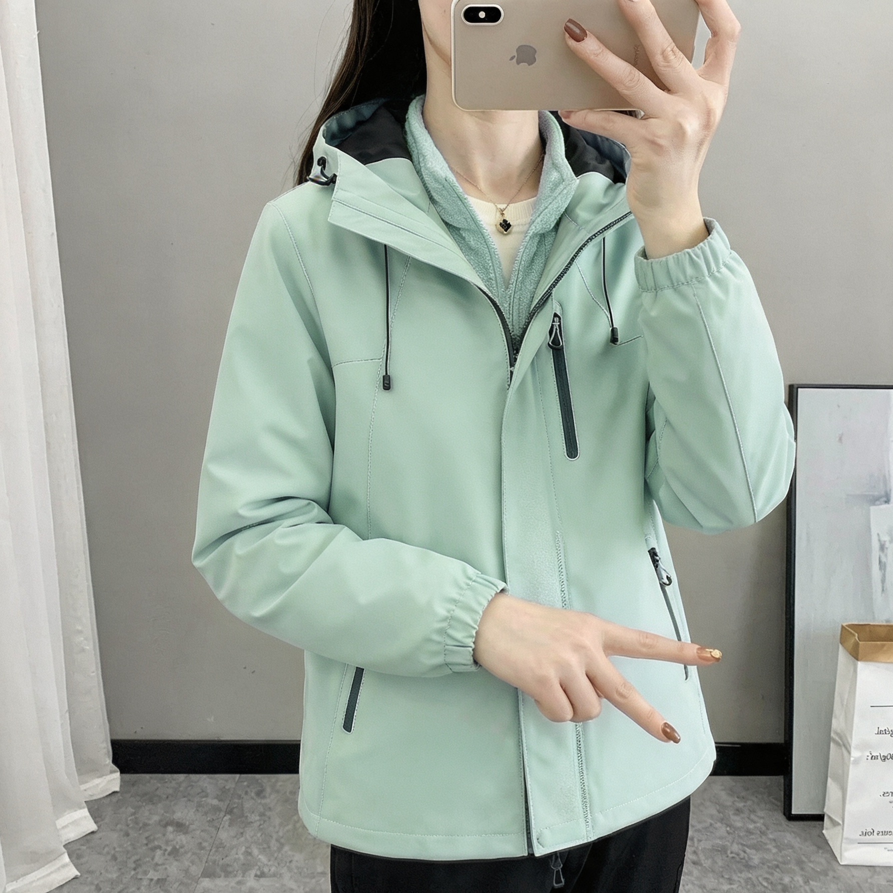 冬季户外男冲锋衣女防风三合一加绒加厚内胆保暖透气运动登山套装