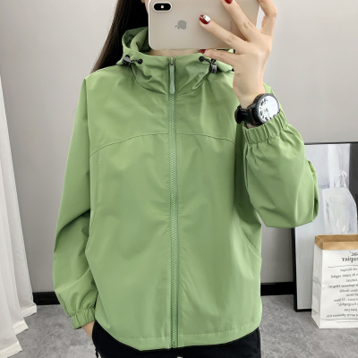 春秋季连帽软壳衣女款单层冲锋衣户外防雨登山服外套休闲夹克套装
