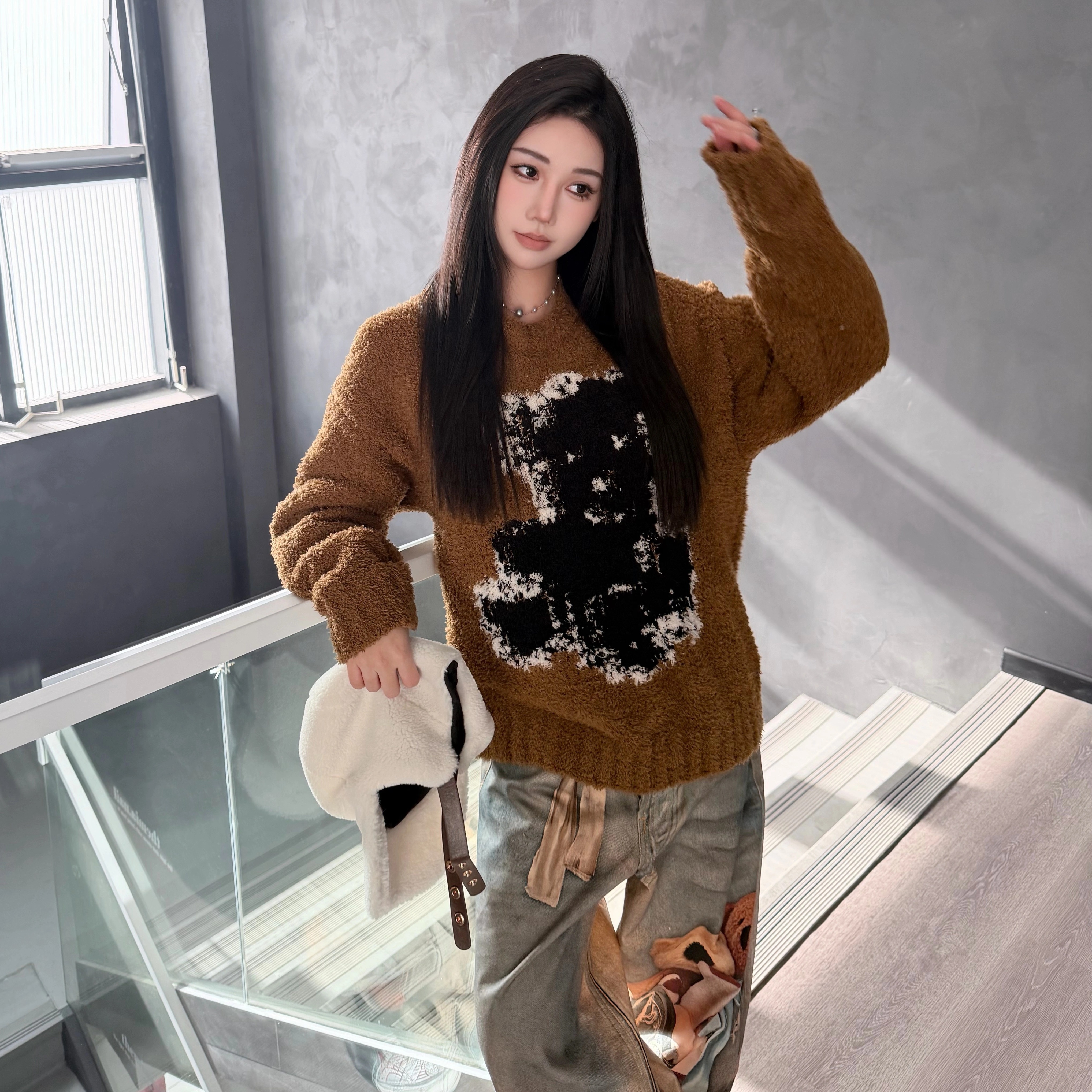 Narcos小众设计毛绒感小熊提花宽松圆领套头针织毛衣女25秋冬新款