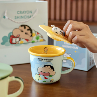 蜡笔小新牛奶杯儿童陶瓷小水杯带盖勺马克杯宝宝喝奶燕麦刻度杯子