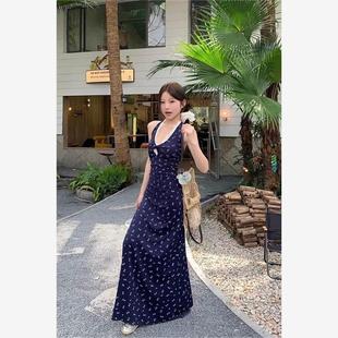 新款 甜辣妹蕾絲拼接扭結(jié)設(shè)計(jì)感掛脖吊帶連衣裙2025夏季 碎花長(zhǎng)裙女