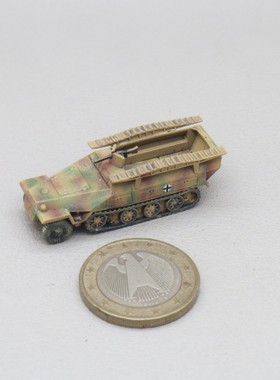 【展示】144 WWII German Sd.Kfz. 251/7 Aust.D Halftrack
