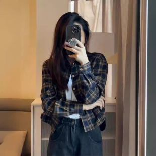 美式复古短款格子正肩衬衫外套女春秋款小个子设计感学生休闲