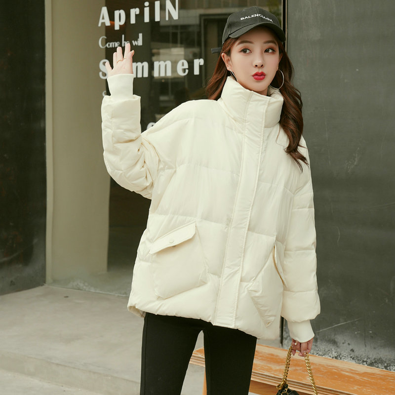 2020年冬新款爆款反季羽绒服女短款立领宽松亮面小个子面包服清仓