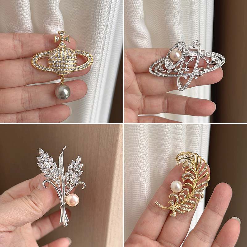 天然淡水珍珠胸针胸花外套胸牌图片