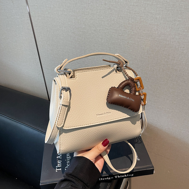 小众设计百搭洋气手提包女2026新款高颜值轻奢简约通勤单肩斜挎包,箱包皮具/热销女包/男包,小方包,淘宝优惠券,粉丝福利购,淘宝优惠卷