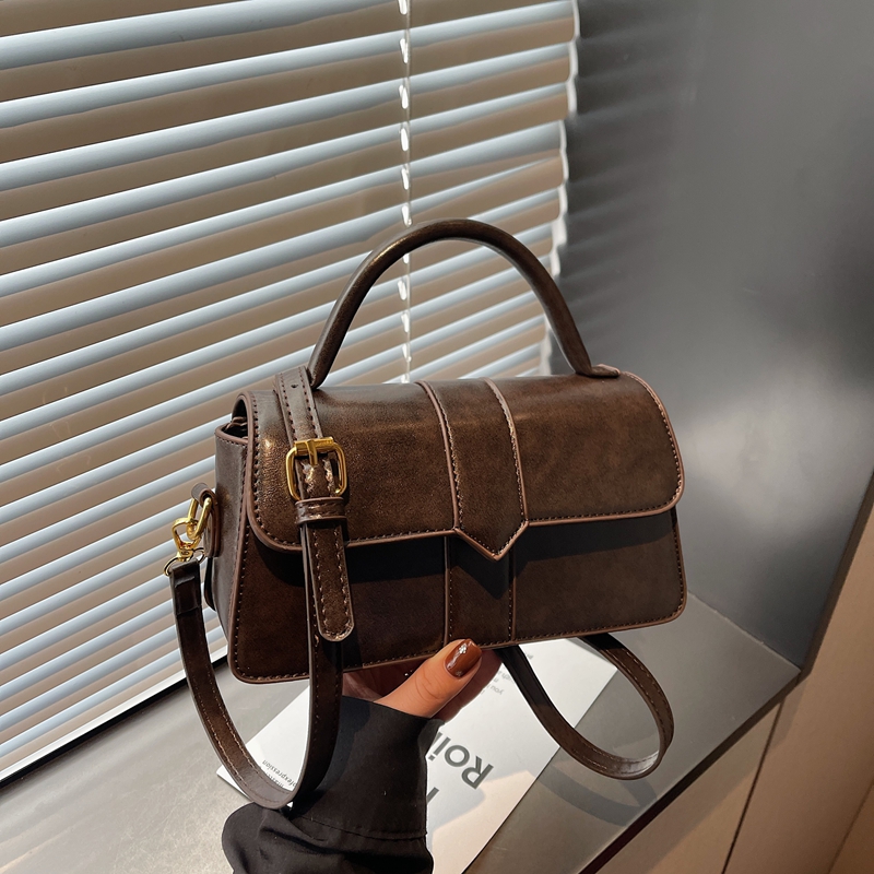 高颜值轻奢复古洋气小方包