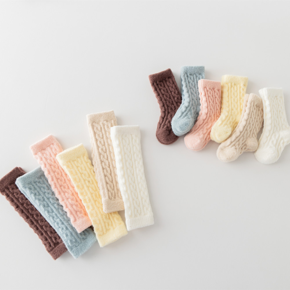 宝宝长筒袜加厚加绒新生儿保暖过膝袜不勒腿婴儿护膝护腿袜套装