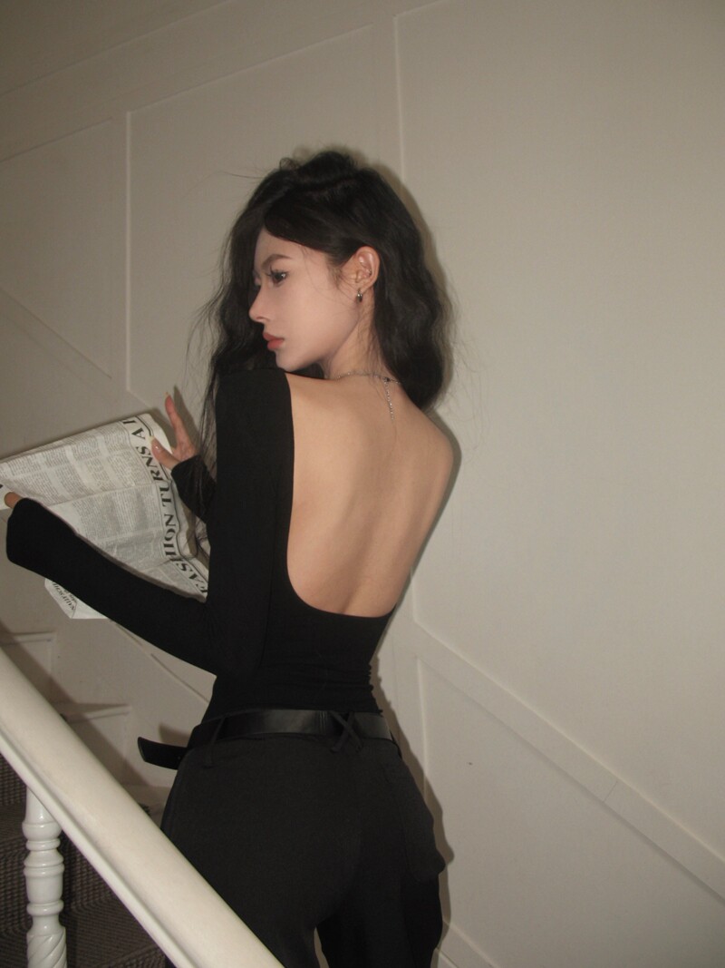春季新款欧美性感辣妹风露背连体弹力修身显瘦长袖T恤打底衫上衣