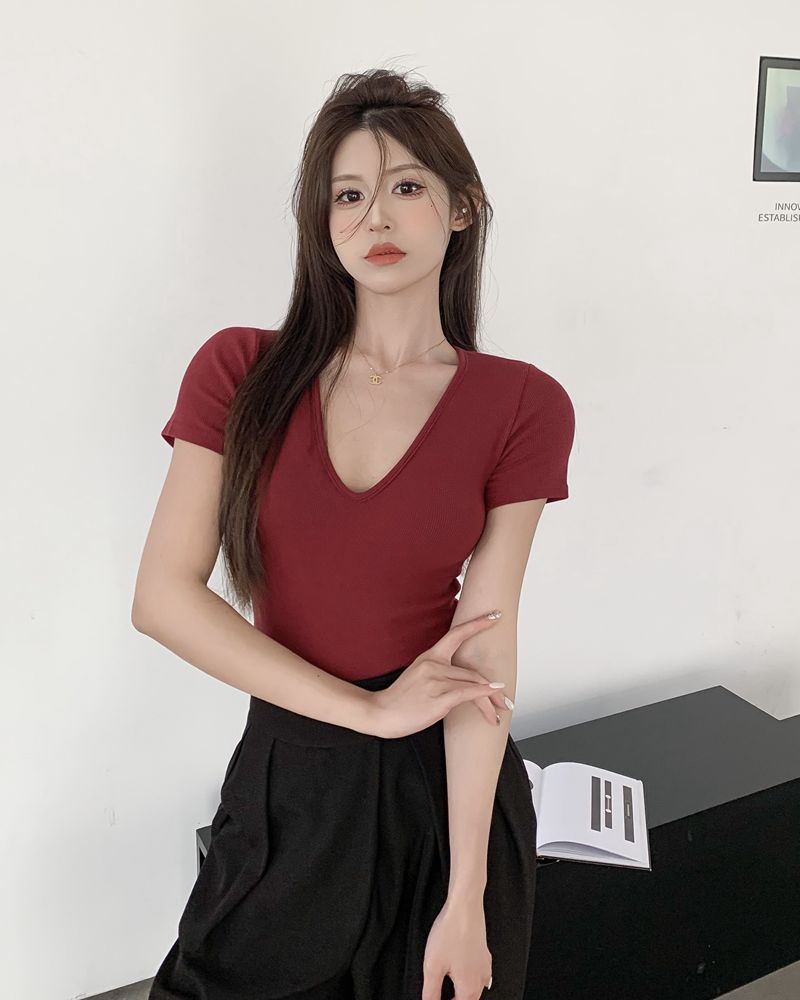 纯欲风夏季新款辣妹性感V领修身弹力螺纹棉短袖T恤女短款露脐上衣