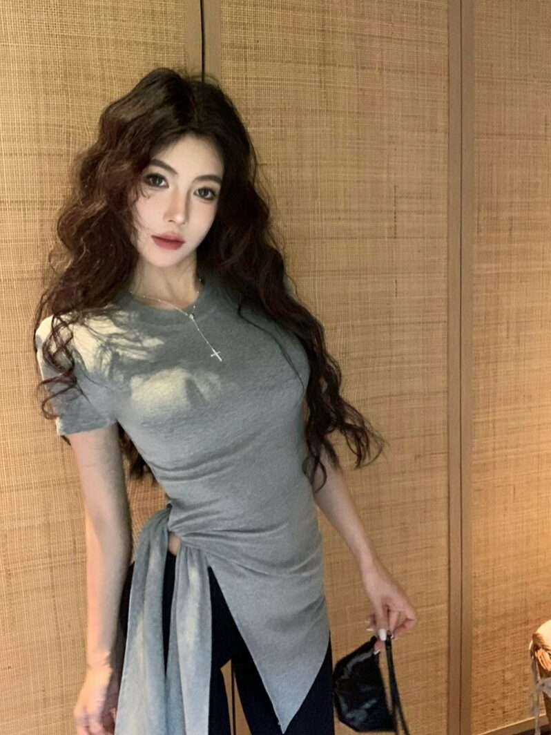 辣妹设计感侧开叉绑带短袖T恤女纯欲风夏季新款收腰显瘦垫肩上衣