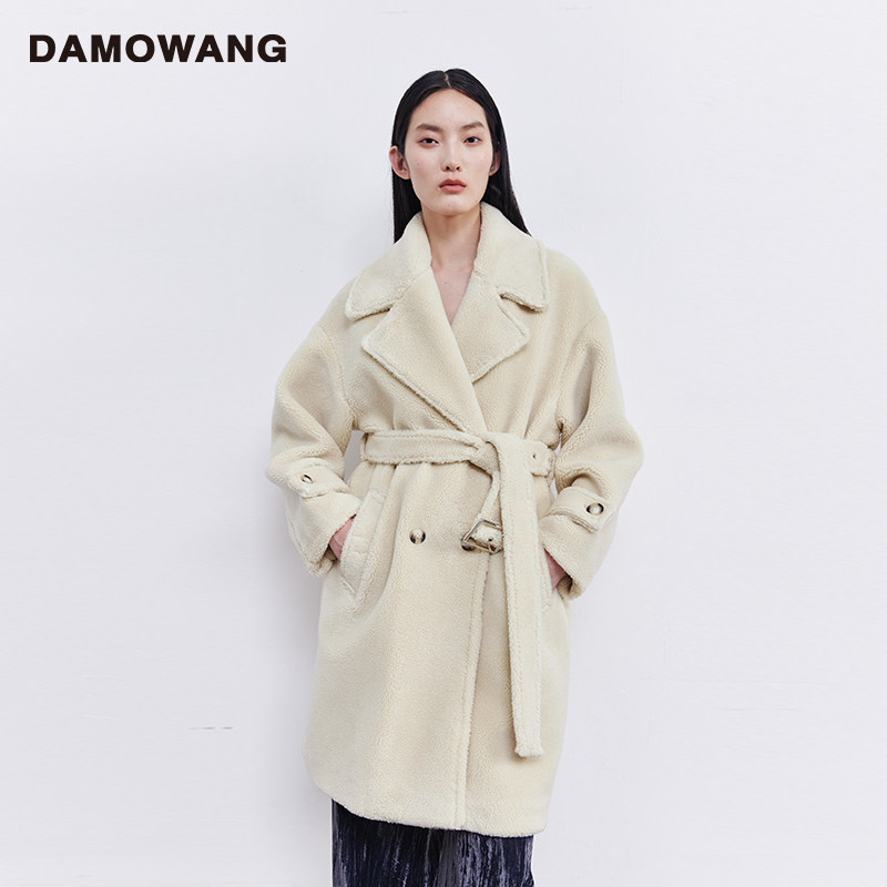 DAMO WANG 秋冬新款大翻领大衣仿皮草面料冬季外套女毛呢大衣