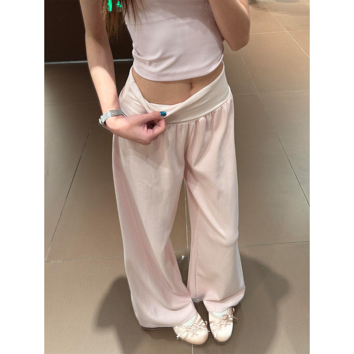 粉色瑜伽卷边阔腿裤女夏