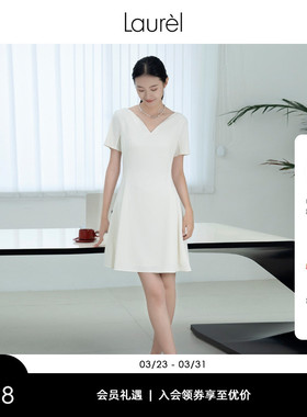 Laurel劳芮新款圆领淡人收腰褶皱连衣裙女LWD351Y04600