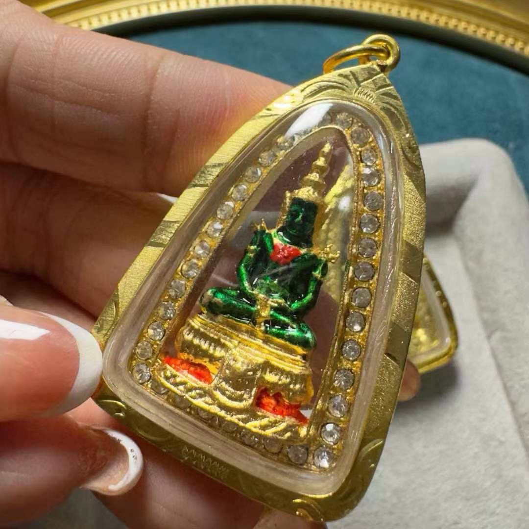 泰国佛牌&middot;皇室钻壳玉佛佛历2555年&middot;主播同款佛牌泰国正品发货