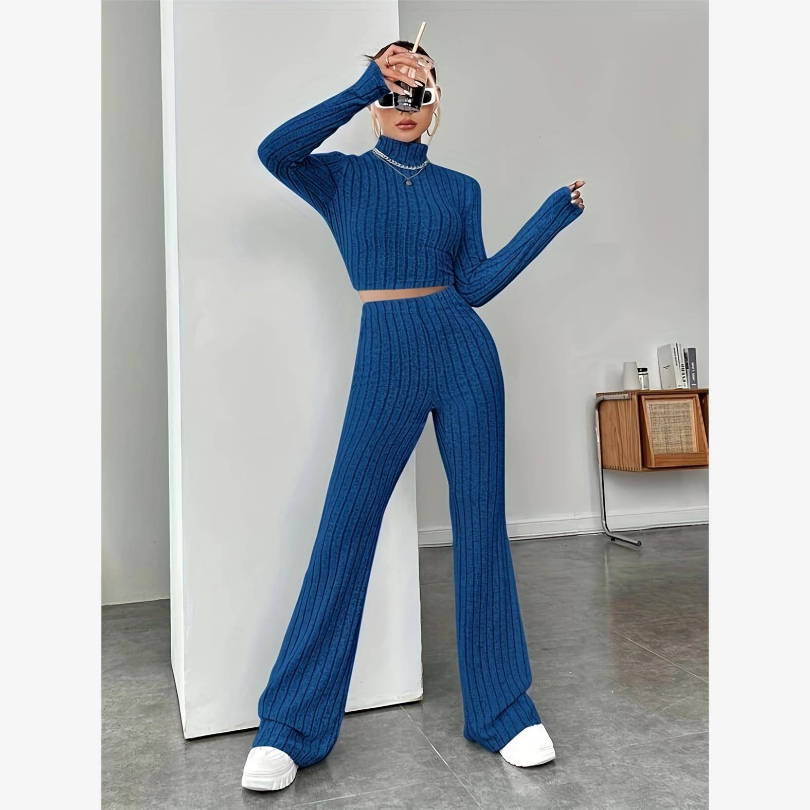 Women's suit long sleeved knit shirt with bottom layer套装