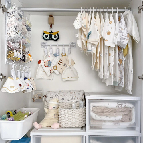 婴儿衣柜收纳神器免打孔