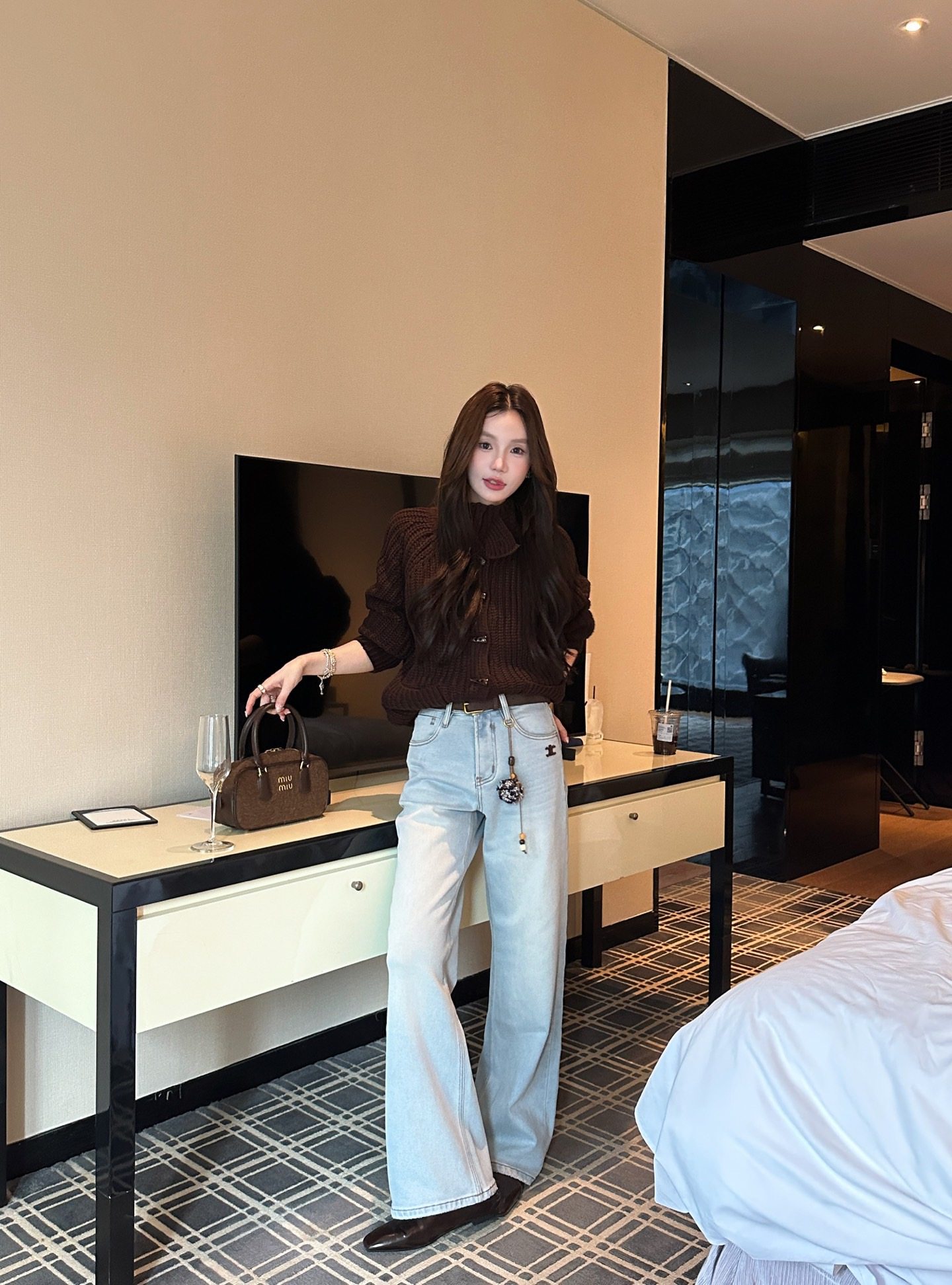 TF835/25冬季薄绒显瘦百搭浅蓝直筒牛仔裤休闲慵懒棕色腰带