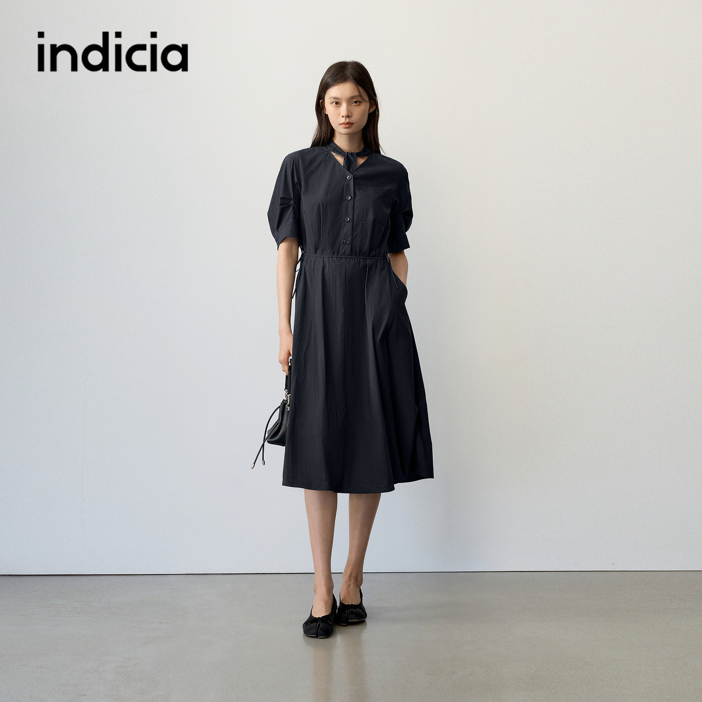 indicia标记商场同款2026秋季新款女装连衣裙系带领藏青色长裙子