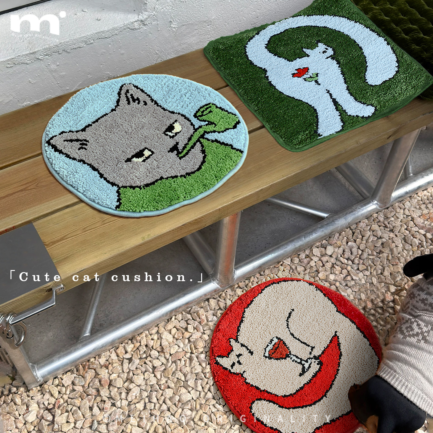 原创ins艺术猫坐垫可爱久坐办公室椅垫汽车车载垫子防滑屁股垫