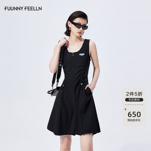 仿佛工装风连衣裙小黑裙