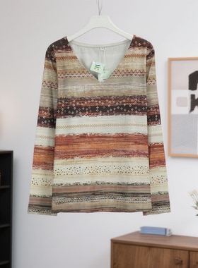 春秋新款民族风条纹女长袖V领薄款上衣设计感显瘦休闲T恤25744
